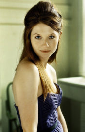 Bonnie Wright Nudes & Leaked Porn – MrPornGeek